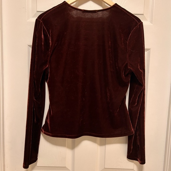 Suzy shier, velour party top, size large. - Picture 4 of 5